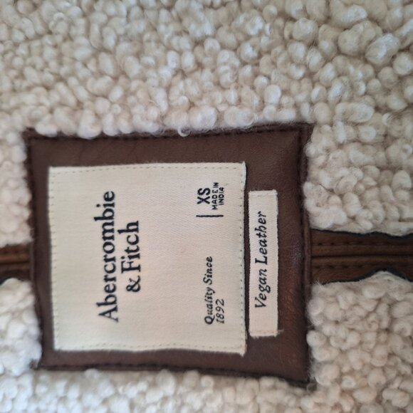Abercrombie & Fitch jacket - Picture 2 of 3